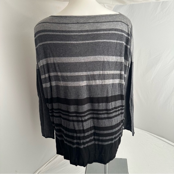 Vince black gray striped Merino wool rayon blend boatneck lightweight sweater - Picture 4 of 10